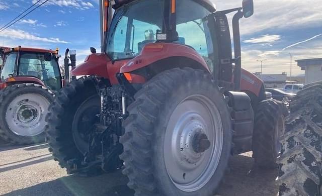 Image of Case IH Magnum 260 equipment image 2