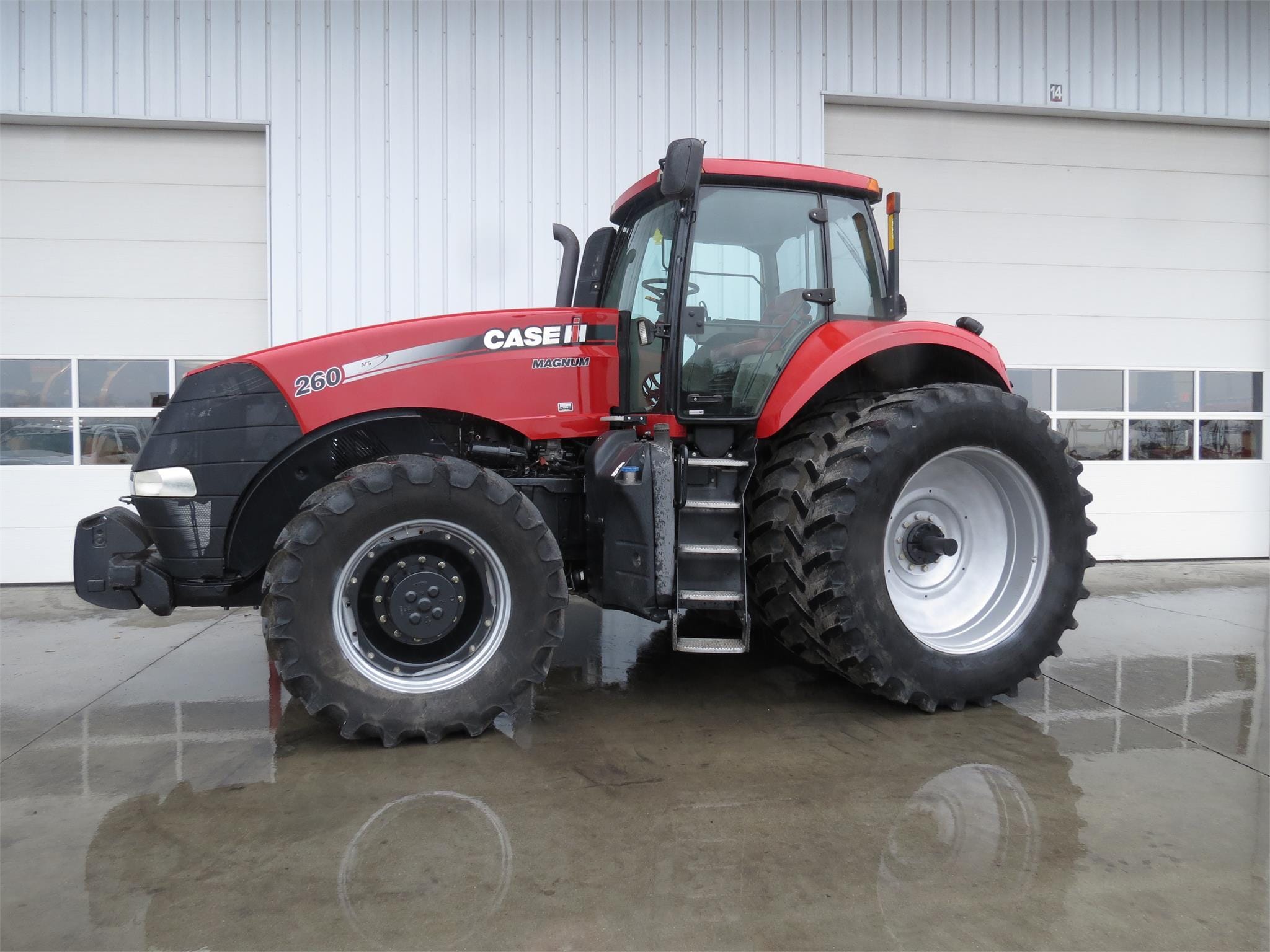 2012 Case IH Magnum 260 Equipment Image0