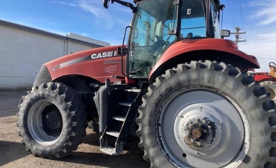 Main image Case IH Magnum 260