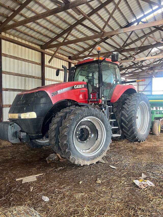 Image of Case IH Magnum 260 equipment image 3