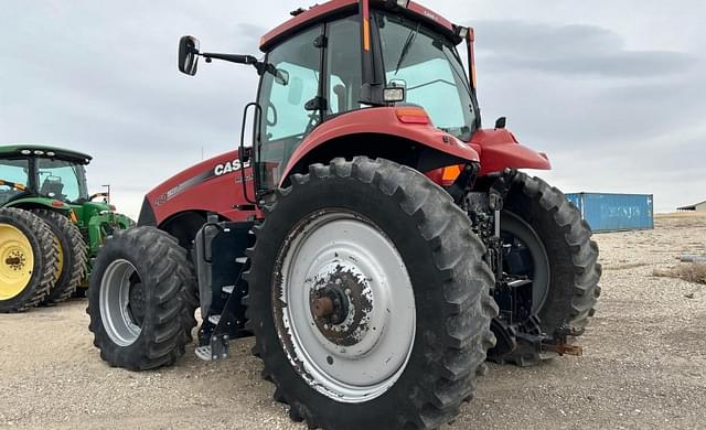 Image of Case IH Magnum 260 equipment image 2