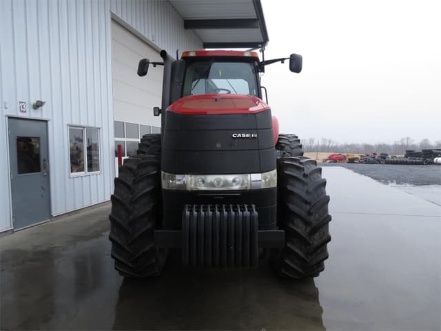 Image of Case IH Magnum 260 equipment image 4