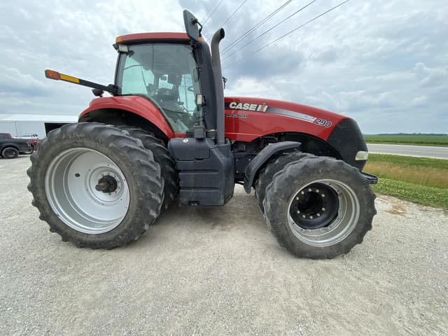 Image of Case IH Magnum 290 equipment image 4