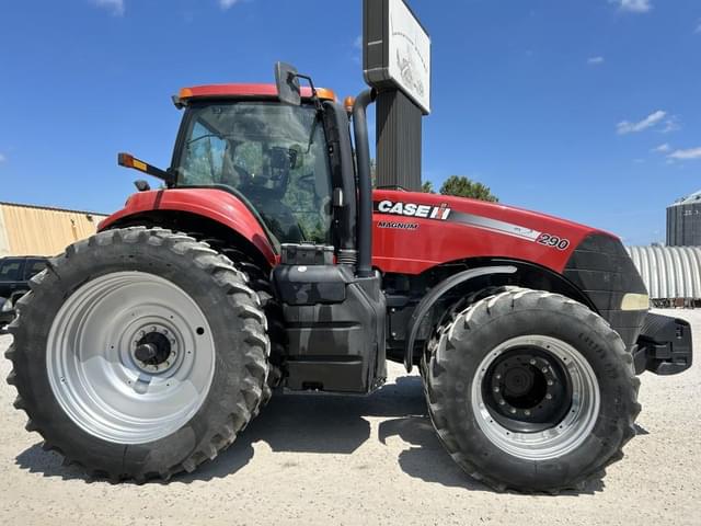 Image of Case IH Magnum 290 equipment image 3