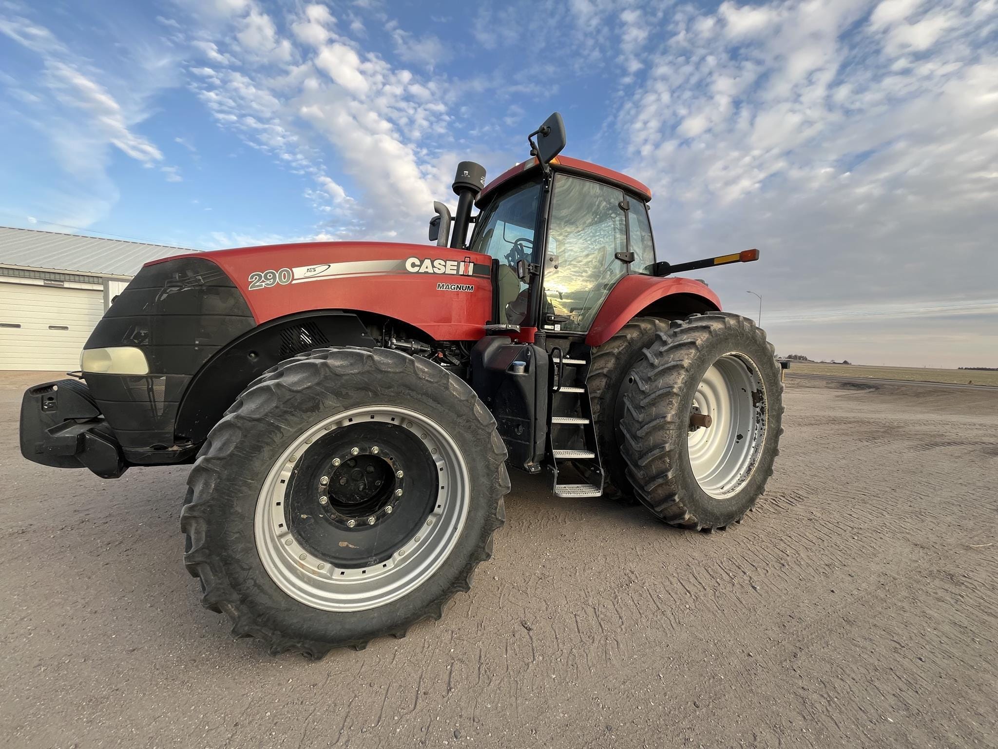 2012 Case IH Magnum 290 Equipment Image0