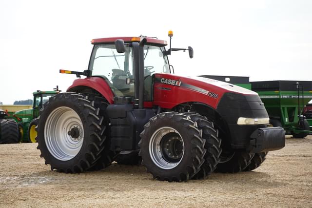 Image of Case IH Magnum 290 equipment image 2