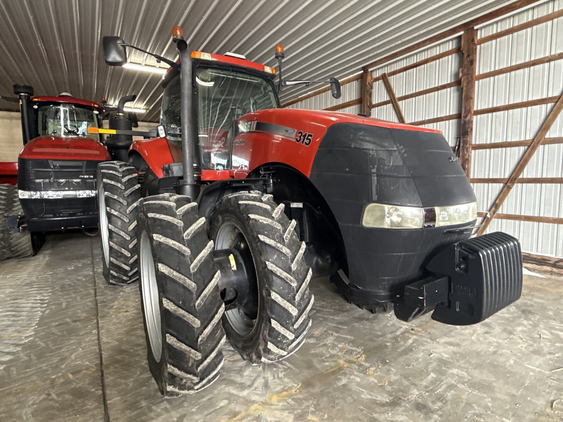 2012 Case IH Magnum 315 Equipment Image0