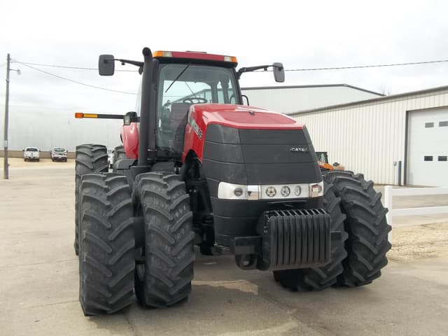 Image of Case IH Magnum 315 equipment image 2