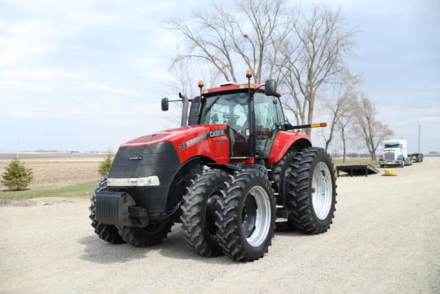 Image of Case IH Magnum 315 equipment image 2