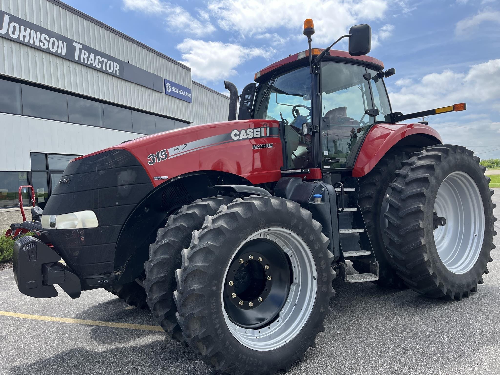 2012 Case IH Magnum 315 Equipment Image0