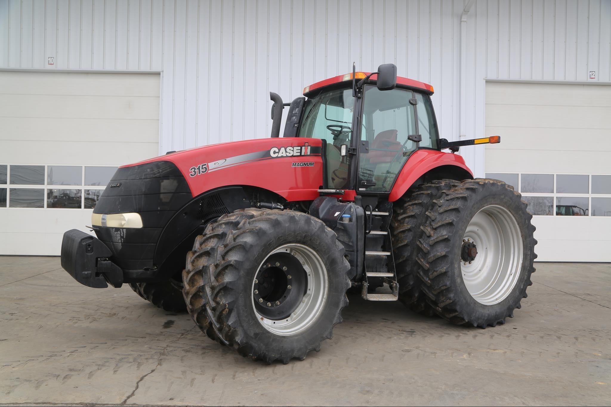 2012 Case IH Magnum 315 Equipment Image0