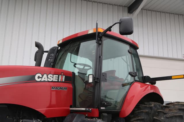 Image of Case IH Magnum 315 equipment image 2