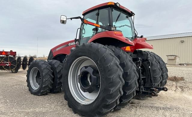 Image of Case IH Magnum 340 equipment image 3