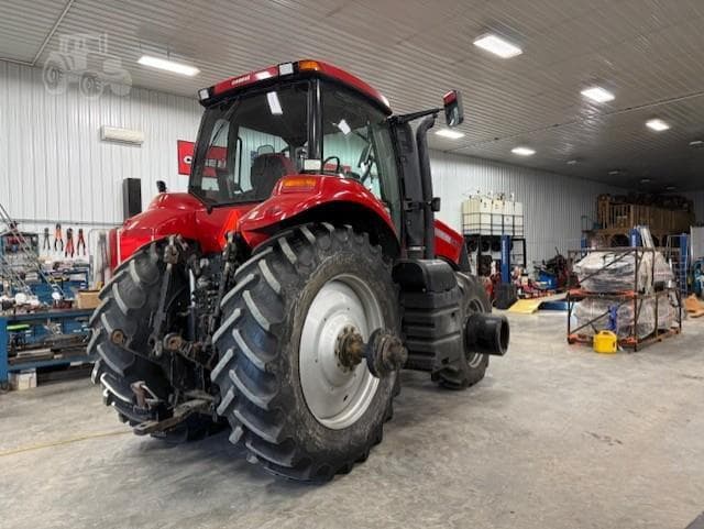 Image of Case IH Magnum 340 equipment image 3