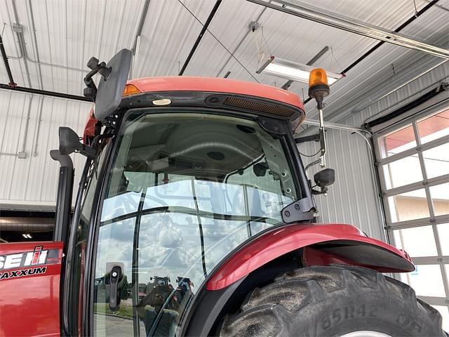 Image of Case IH Maxxum 140 equipment image 3