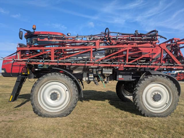 Image of Case IH Patriot 4430 equipment image 3
