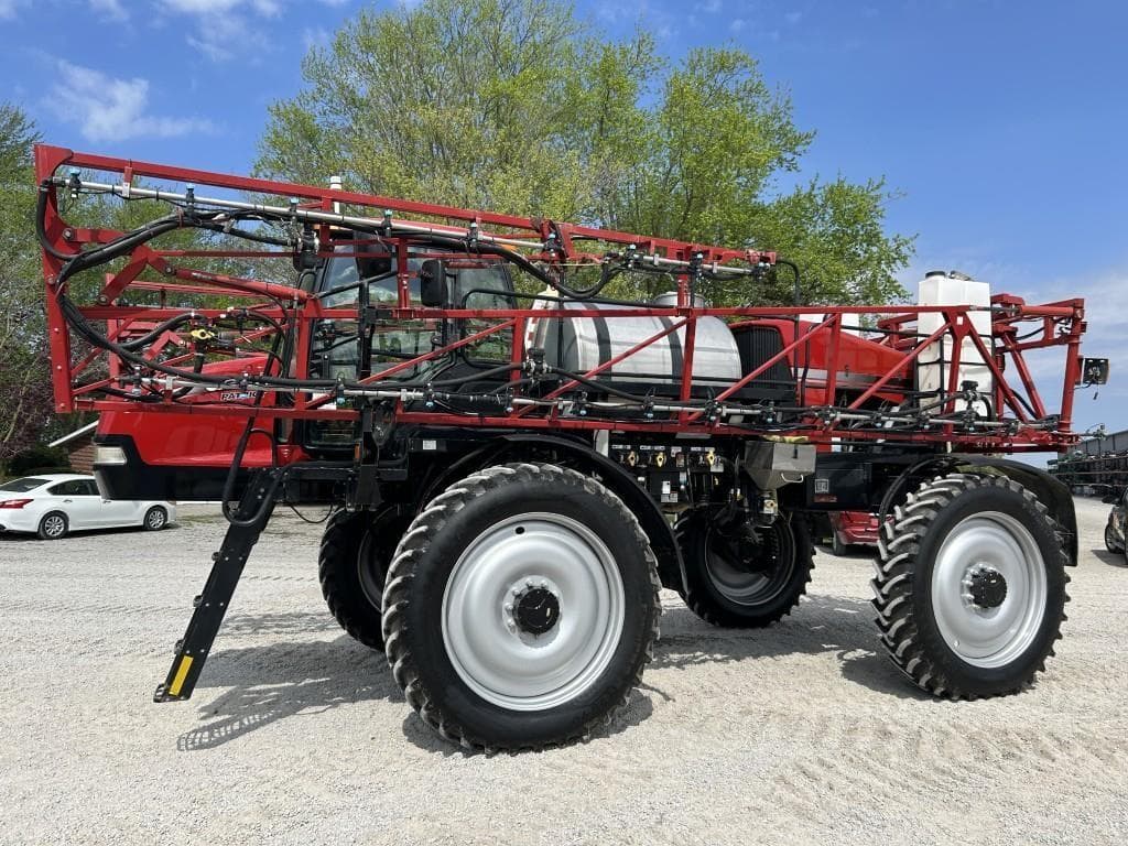 Image of Case IH 3230 Patriot Primary image