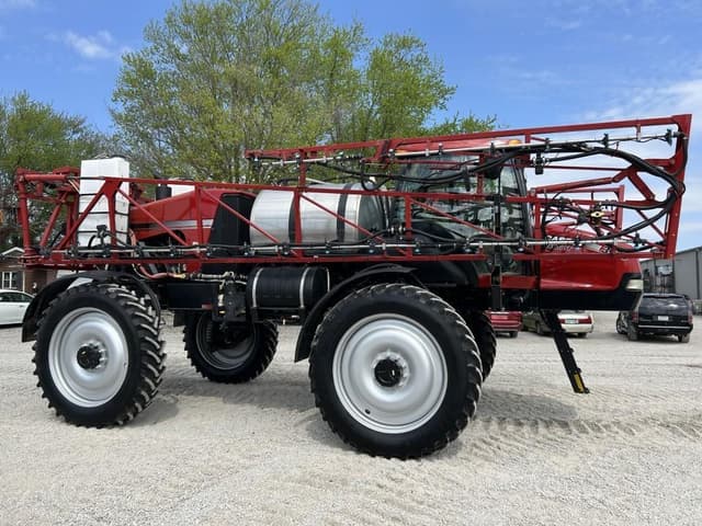 Image of Case IH 3230 Patriot equipment image 1