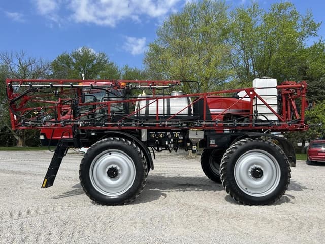 Image of Case IH 3230 Patriot equipment image 2