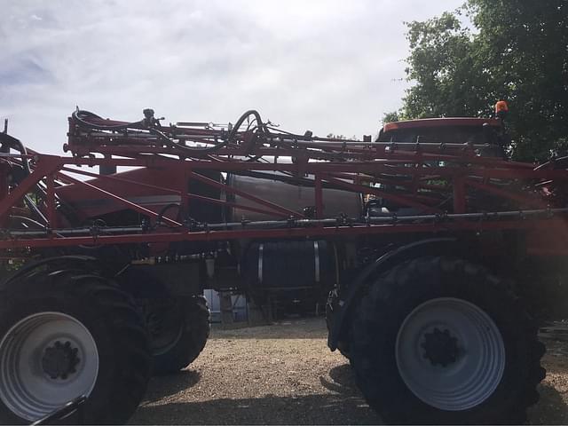 Image of Case IH 3330 Patriot equipment image 1