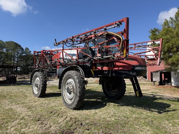 Image of Case IH 3330 Patriot equipment image 2