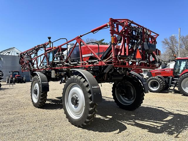 Image of Case IH 3330 Patriot equipment image 2