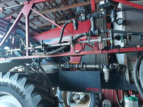 Image of Case IH 3330 Patriot equipment image 4