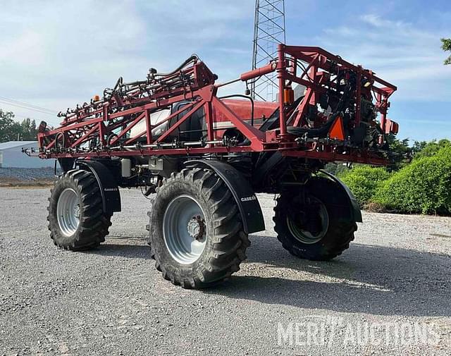 Image of Case IH 3330 Patriot equipment image 2