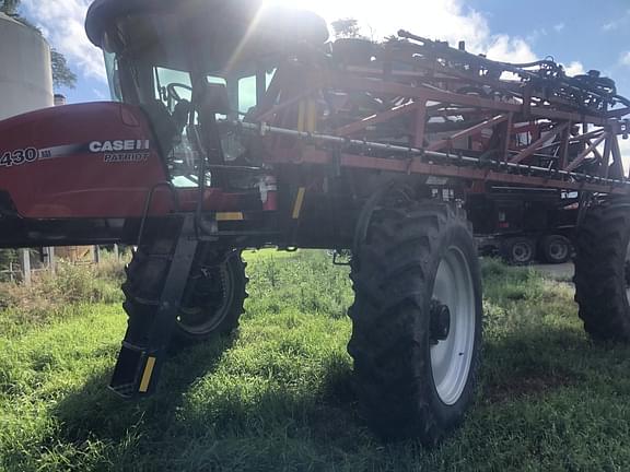 Image of Case IH Patriot 4430 equipment image 2