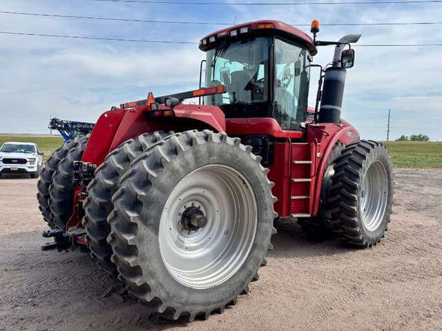 Image of Case IH Steiger 350 equipment image 4