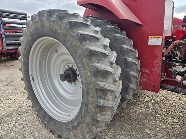 Image of Case IH Steiger 350 equipment image 3