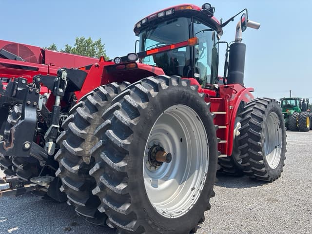 Image of Case IH Steiger 350 equipment image 2