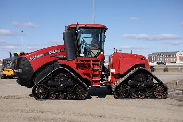 Image of Case IH Steiger 550 Quadtrac equipment image 2