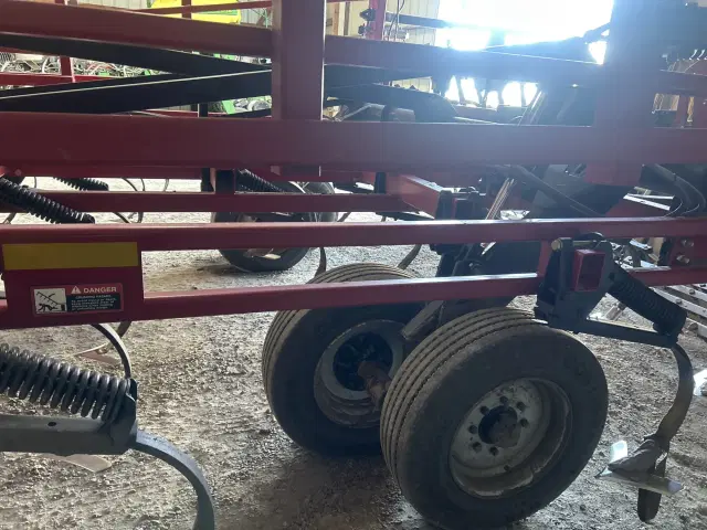 Image of Case IH Tigermate 200 equipment image 4