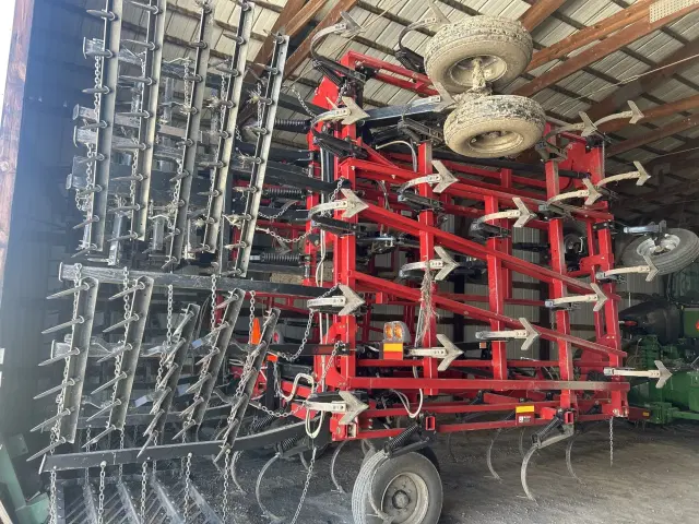 Image of Case IH Tigermate 200 equipment image 2