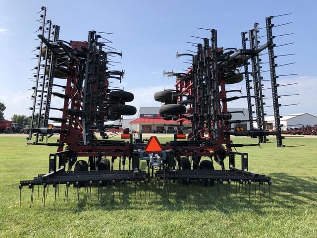 Image of Case IH Tigermate 200 equipment image 3