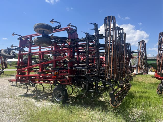 Image of Case IH Tigermate 200 equipment image 4