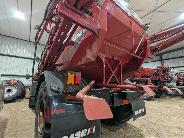 Image of Case IH Titan 4520 equipment image 3