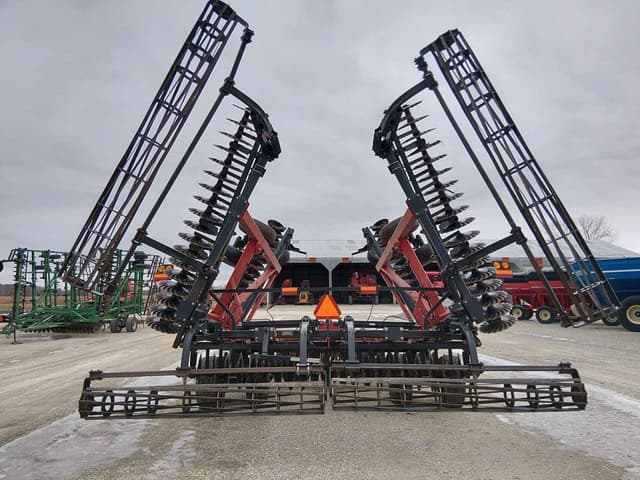 Image of Case IH 330 Turbo Till equipment image 3