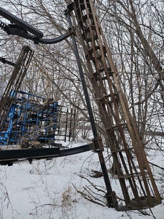 Image of Case IH 330 Turbo Till equipment image 4