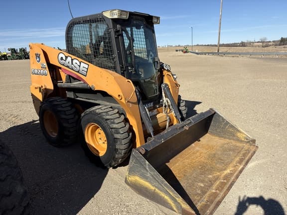 Image of Case SR200 equipment image 1