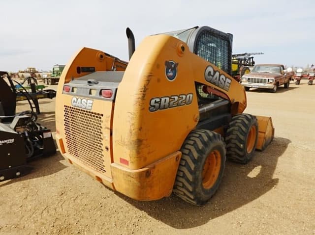 Image of Case SR220 equipment image 2