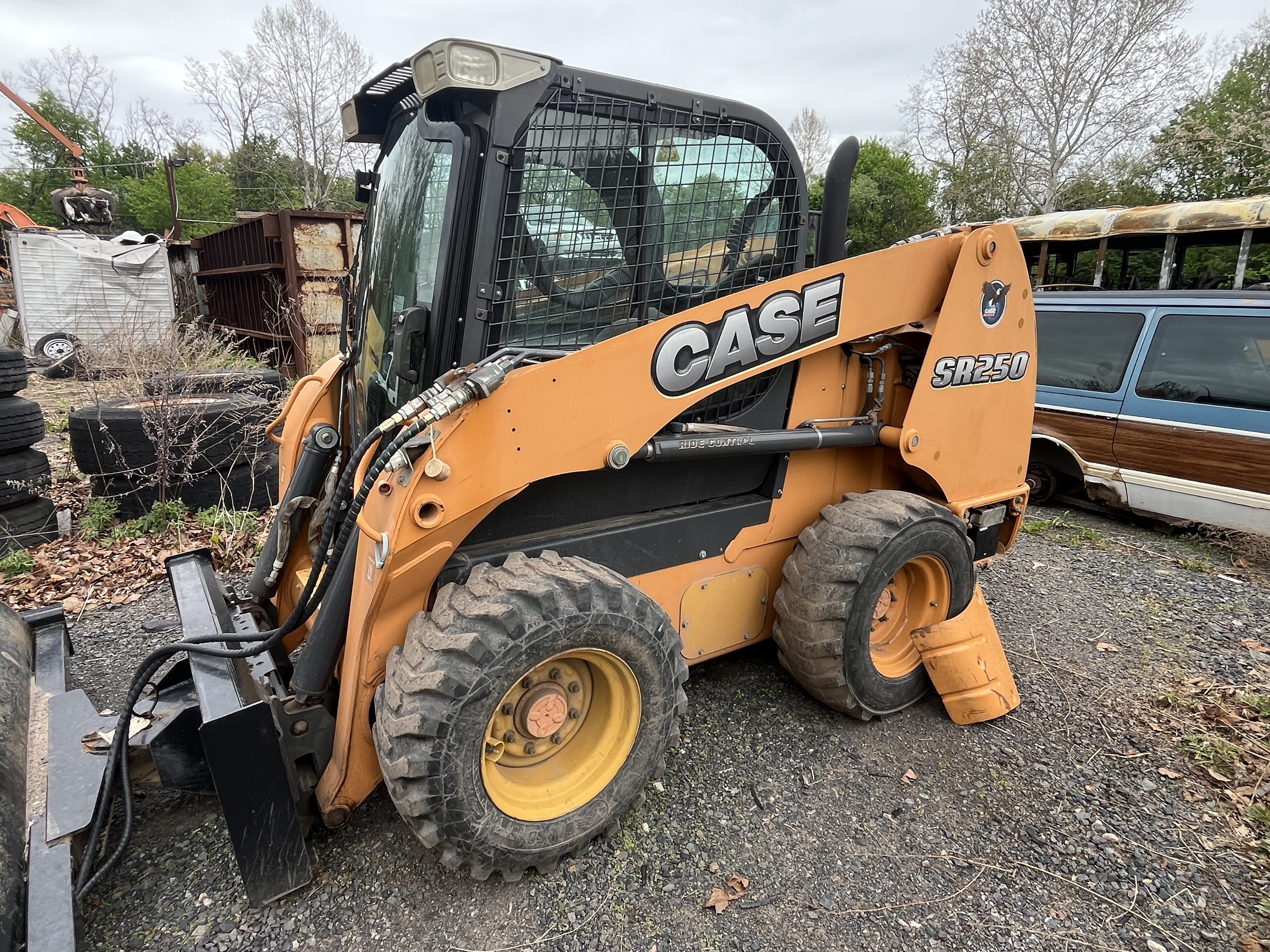 2012 Case SR250 Equipment Image0