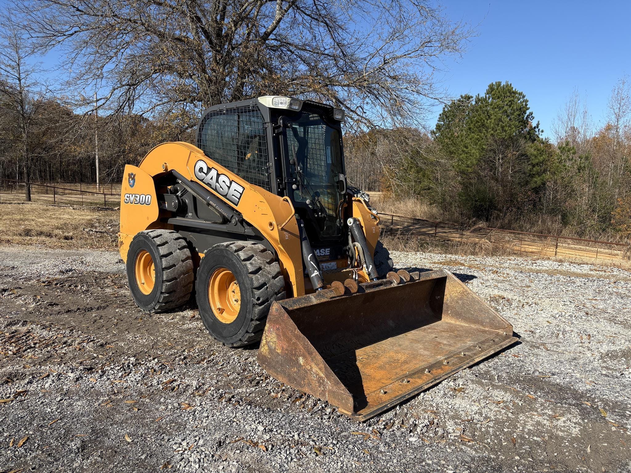 2012 Case SV300 Equipment Image0