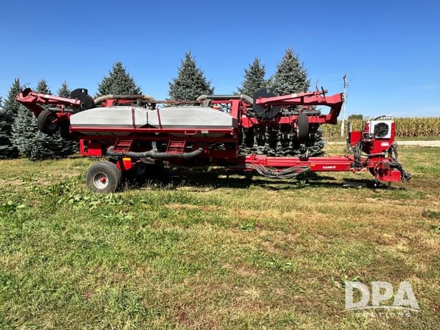 Image of Case IH 1240 equipment image 2