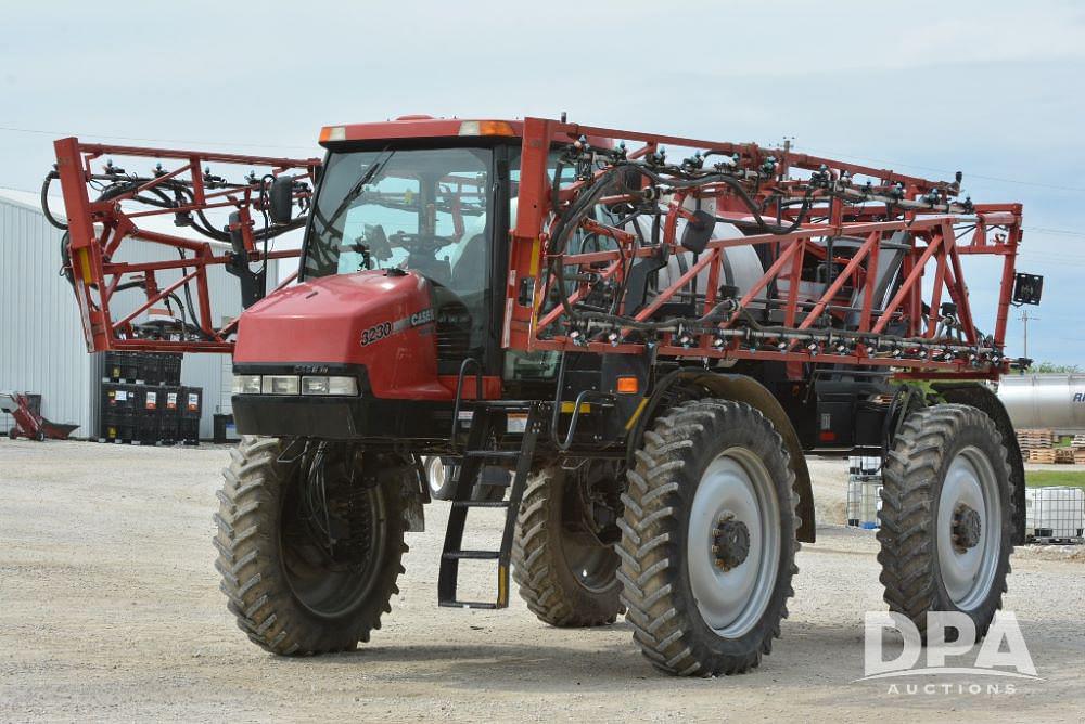 Image of Case IH 3230 Patriot Primary image