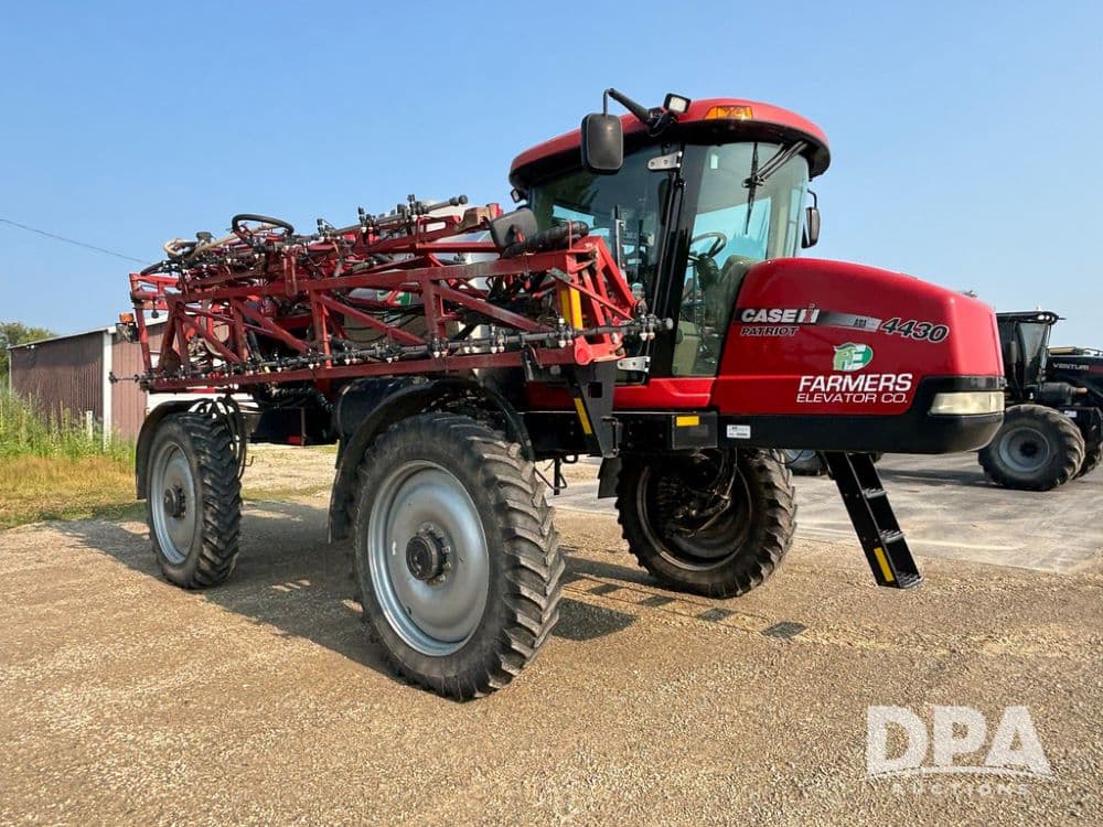 Image of Case IH Patriot 4430 Primary image