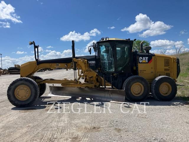 Image of Caterpillar 140M2AWD equipment image 4