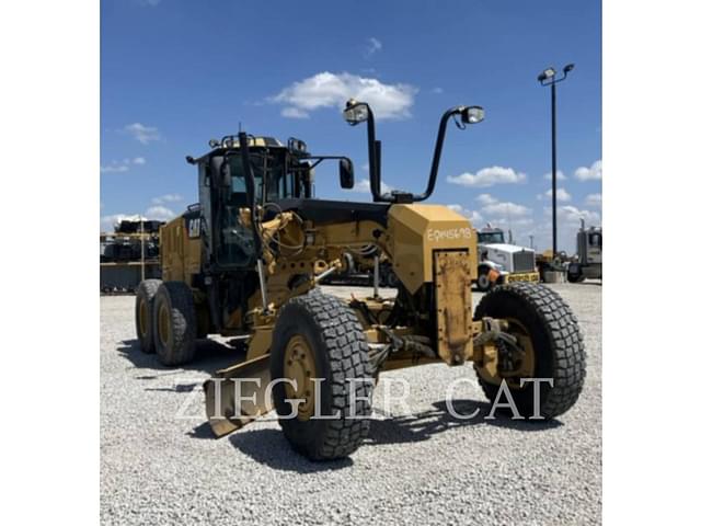 Image of Caterpillar 140M2AWD equipment image 2