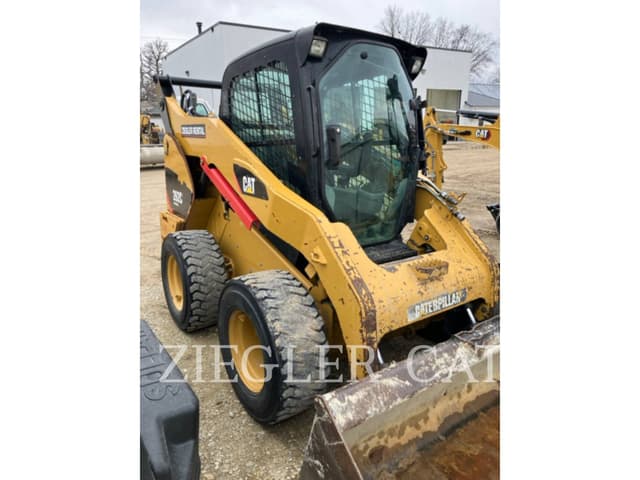 Image of Caterpillar 262C equipment image 1